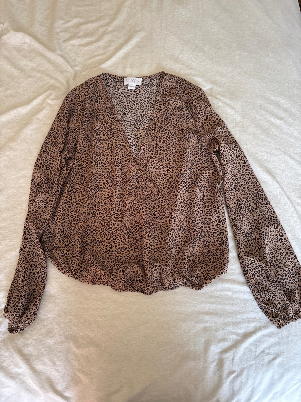 Vixbe Leopard Print Blouse